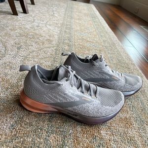 Brooks Women’s Levitate 3